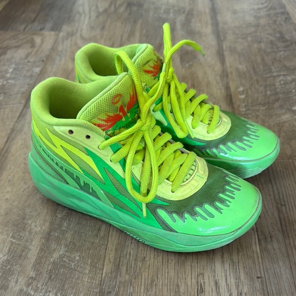 PUMA Nickelodeon x MB.02 Slime Sneakers Size 4 - Picture 1 of 7